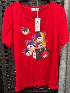 -Line Red Short Sleeve Graphic Tee with Rainbow Bear Motif